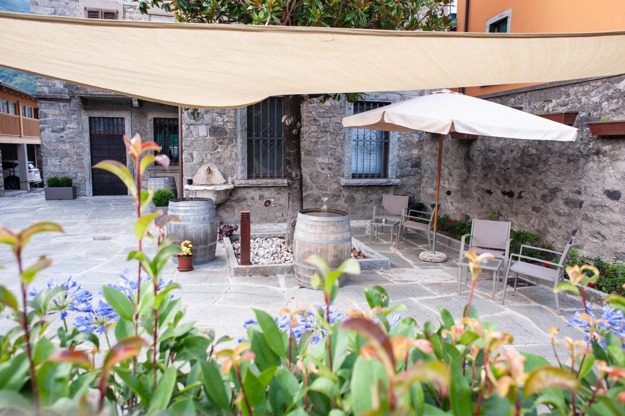 Corte Giorgi Breno Exterior photo